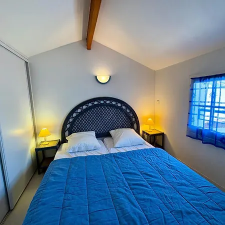 Hébergement de vacances Maison Charmante Proche - 4 Pers. - Fr-1-323-626