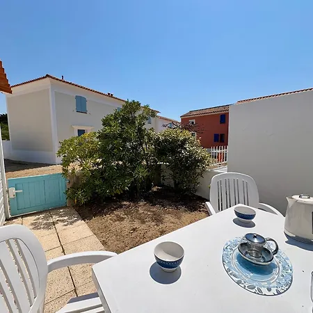 Hébergement de vacances Maison Charmante Proche - 4 Pers. - Fr-1-323-626
